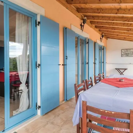 Holiday Mugeba Bb Vi Hébergement de vacances Poreč